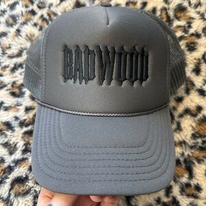 badwood dark gray trucker